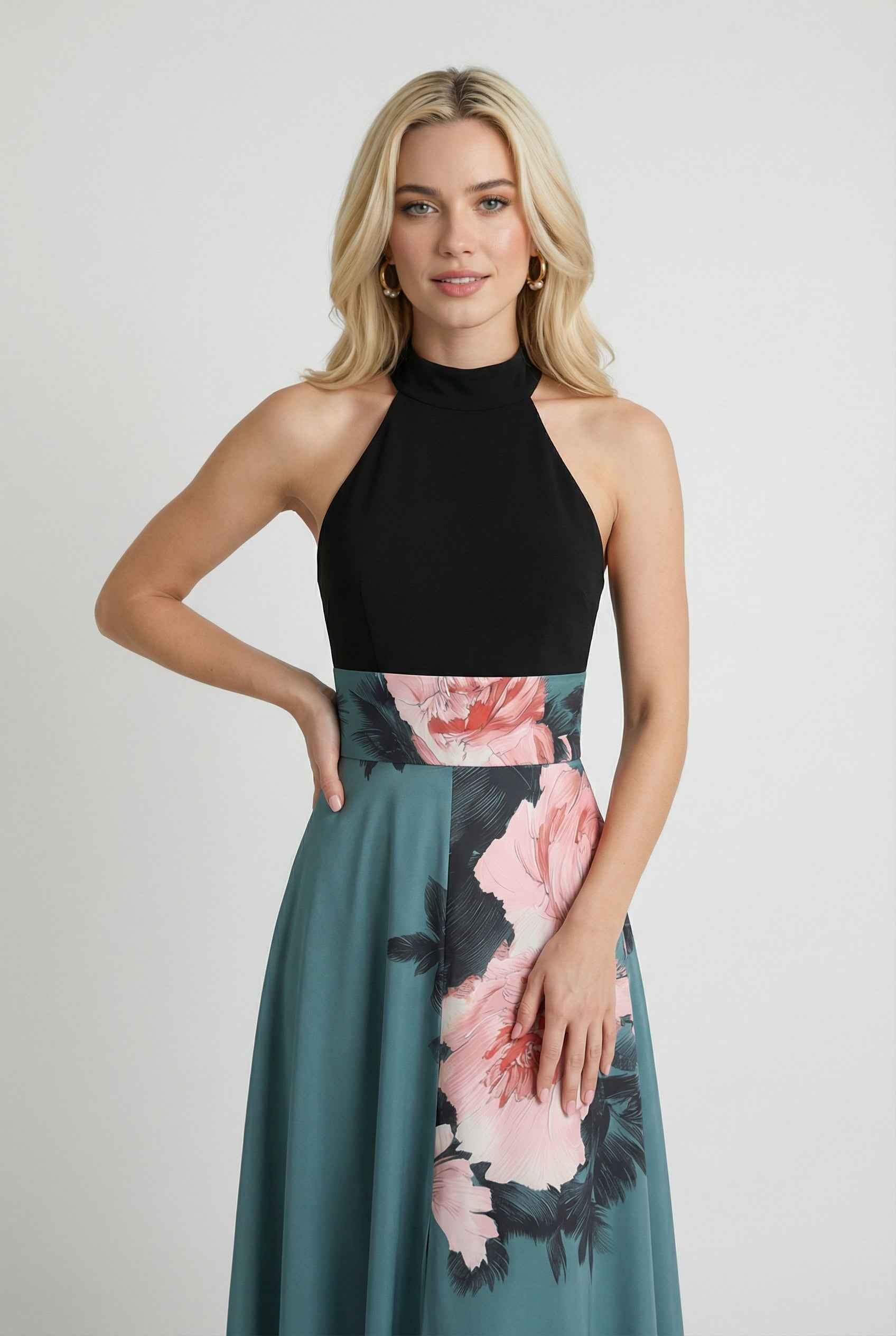 Women's Dresses : Women's Floral Maxi Dress in van Vanda Liamo