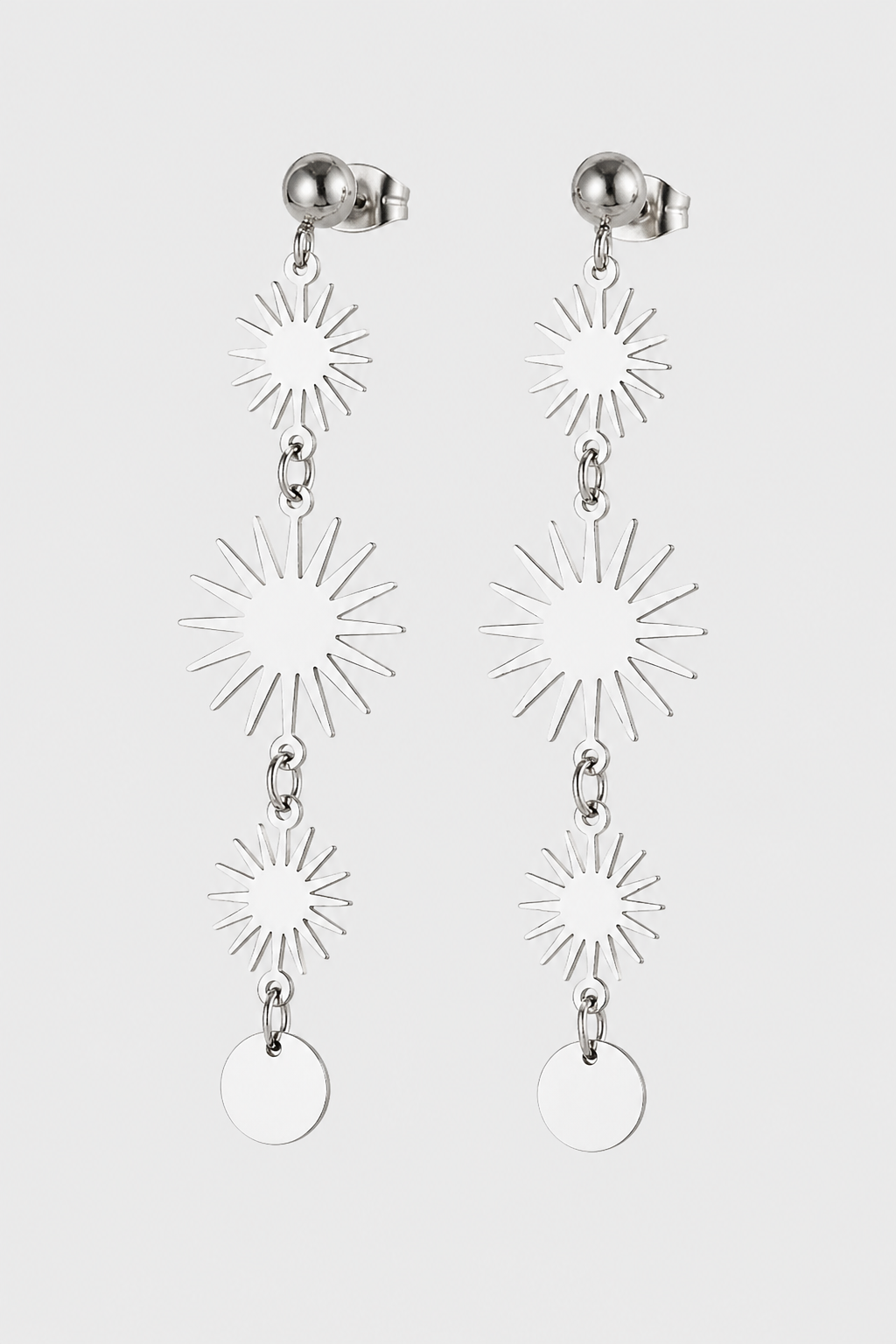 Earrings : Women’s Modern Sunburst Statement Earrings – Lightweight & Effortlessly Chic in Silver van Vandaliamo