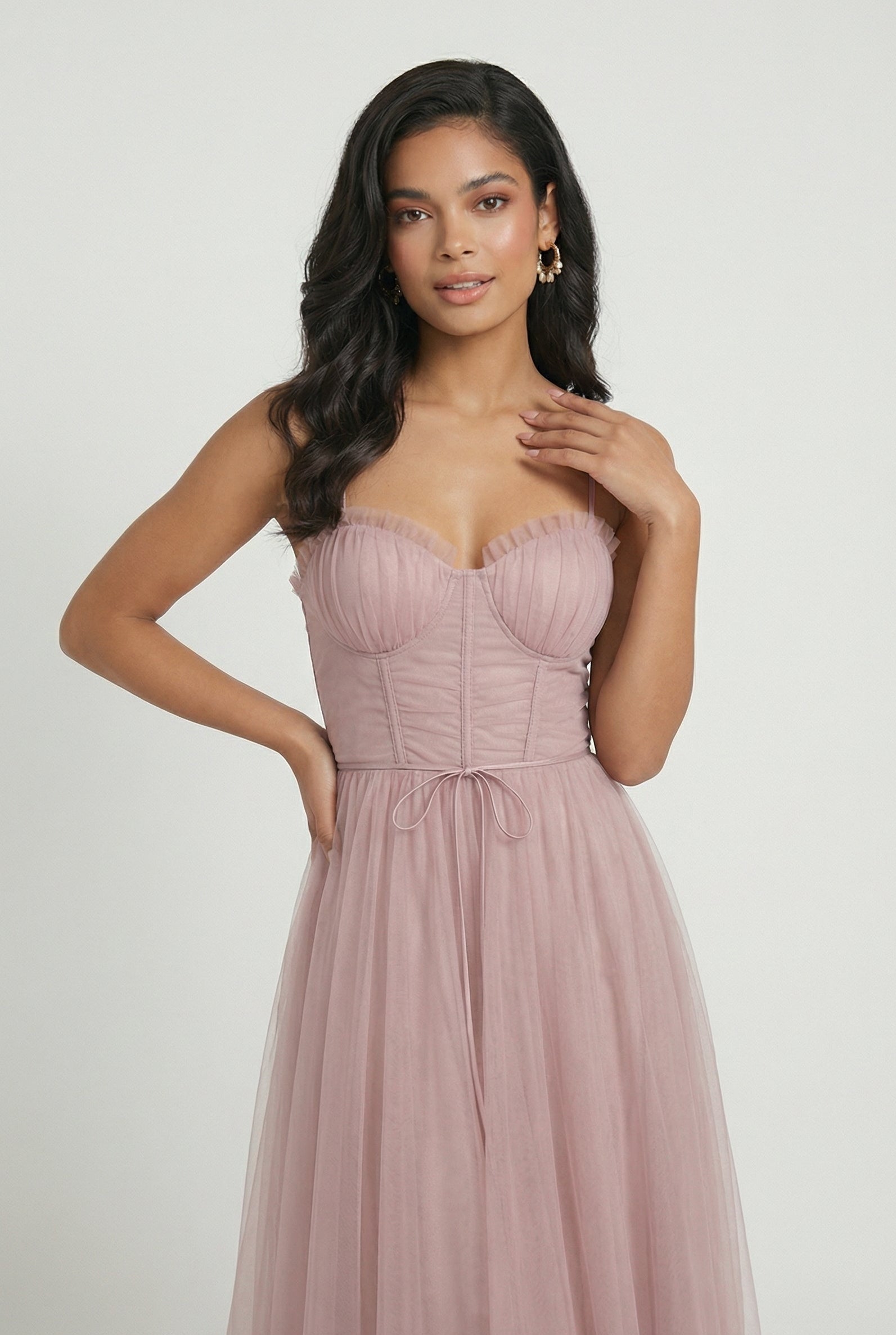 Dresses : Women's Pink Sleeveless Midi Dress - Casual Summer A-Line Style in van Vanda Liamo