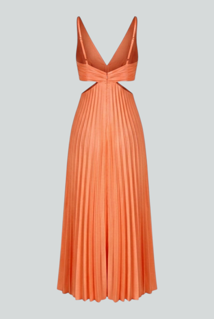 Maxi Dresses : Women’s Vibrant Orange Pleated Dress – Energetic Elegance in Motion in van Vanda Liamo