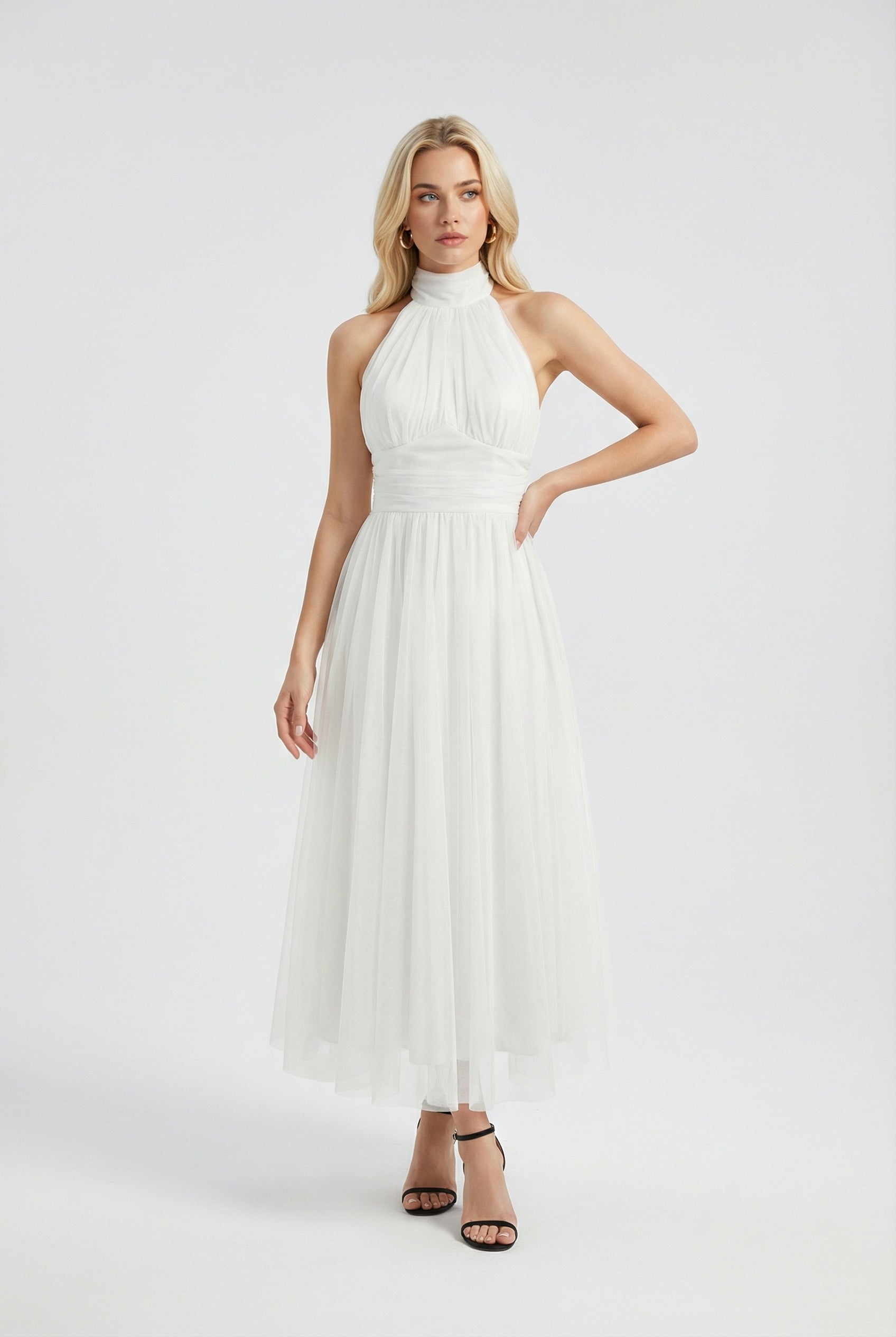 Dresses : Women's White Halter Neck Midi Dress - Elegant Summer A-Line Style in van Vanda Liamo