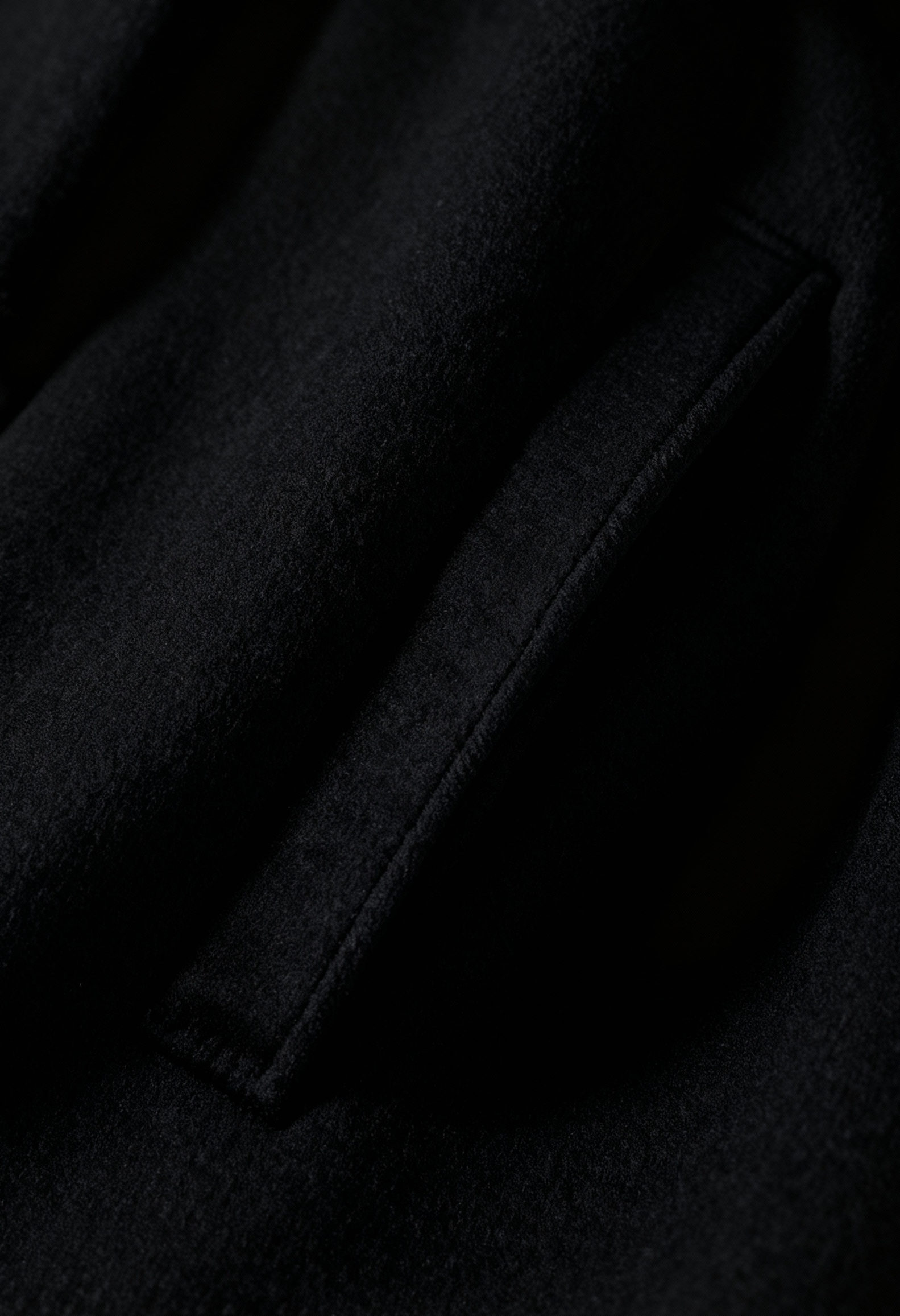 Coat : Women's Black Double-Breasted Long Trench Coat with Belt in van Vanda Liamo