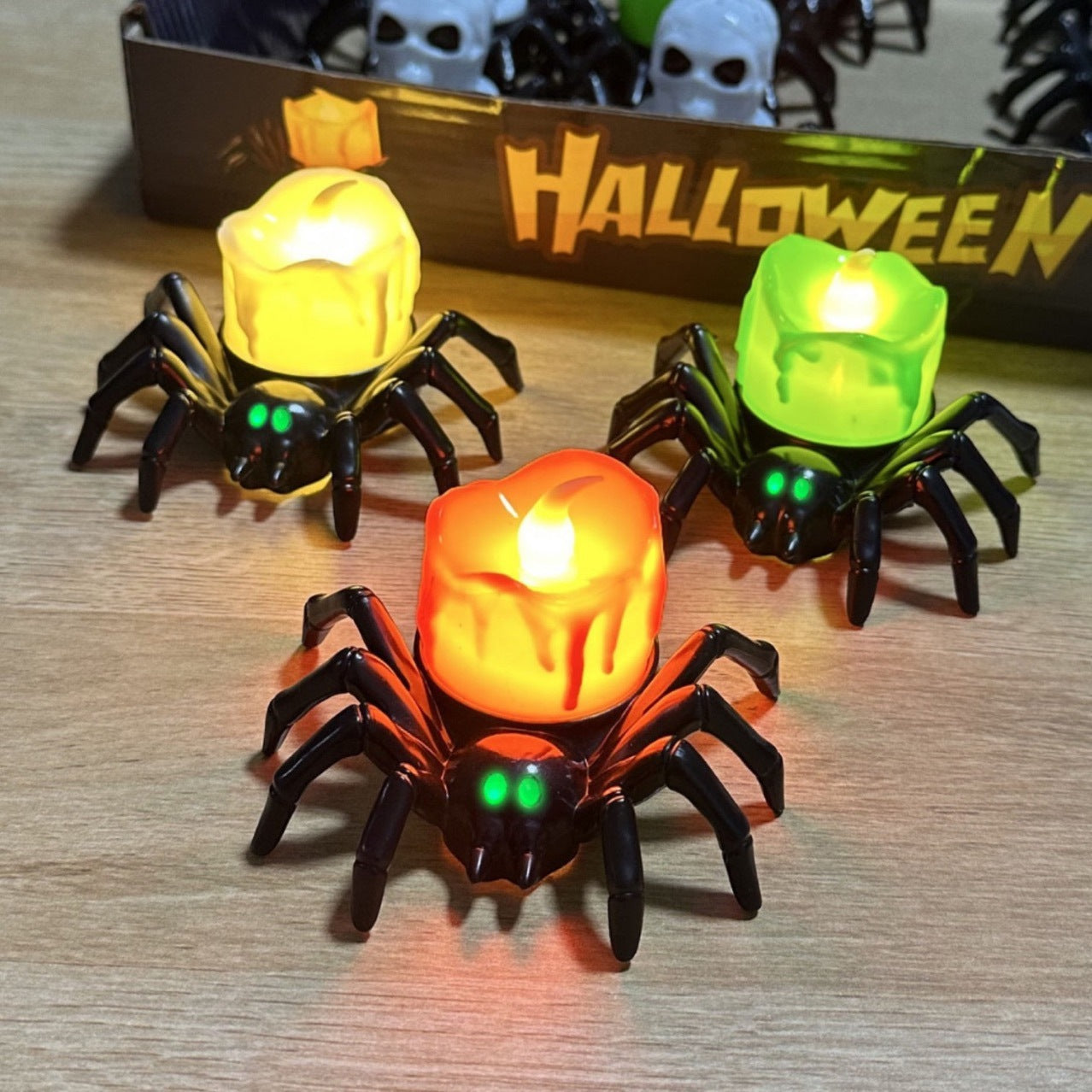 Gifts – Seasonal – Halloween : Spider-Shaped Decorative Halloween Candle Holder in van Vandaliamo