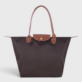 Handbag : Nylon Handbag for Work & Everyday – Spacious, Stylish & Practical in Coffee Brown van Vandaliamo