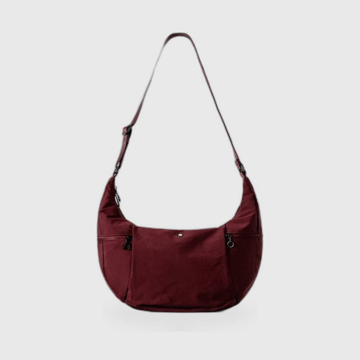 Hobo Bag : Crescent Moon Hobo Bag – Sculptural Curved Shoulder Bag in Red van Vanda Liamo