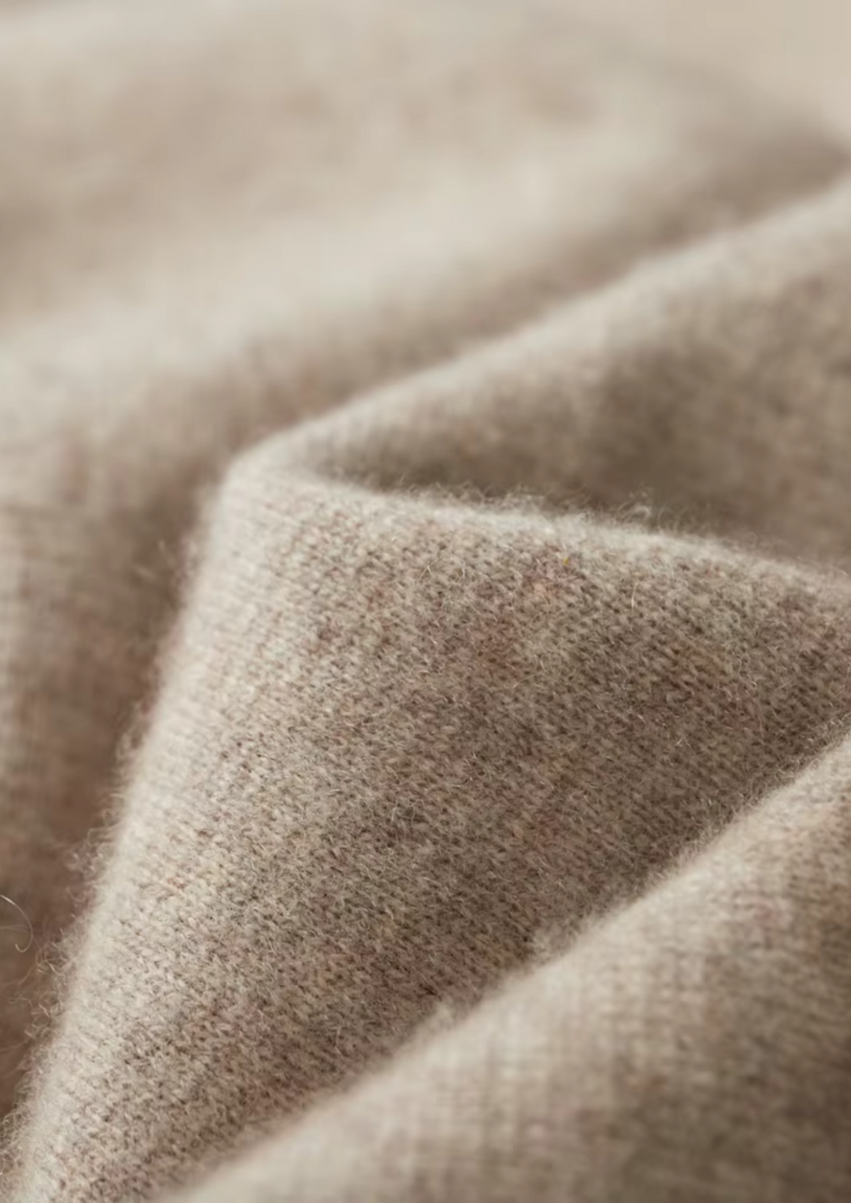 Menswear/Knitwear : Men's Knitted Set - Zip Vest with Round Neck in van Vanda Liamo