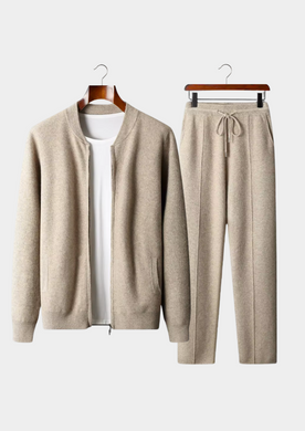 Menswear/Knitwear : Men's Knitted Set - Zip Vest with Round Neck in XL van Vanda Liamo