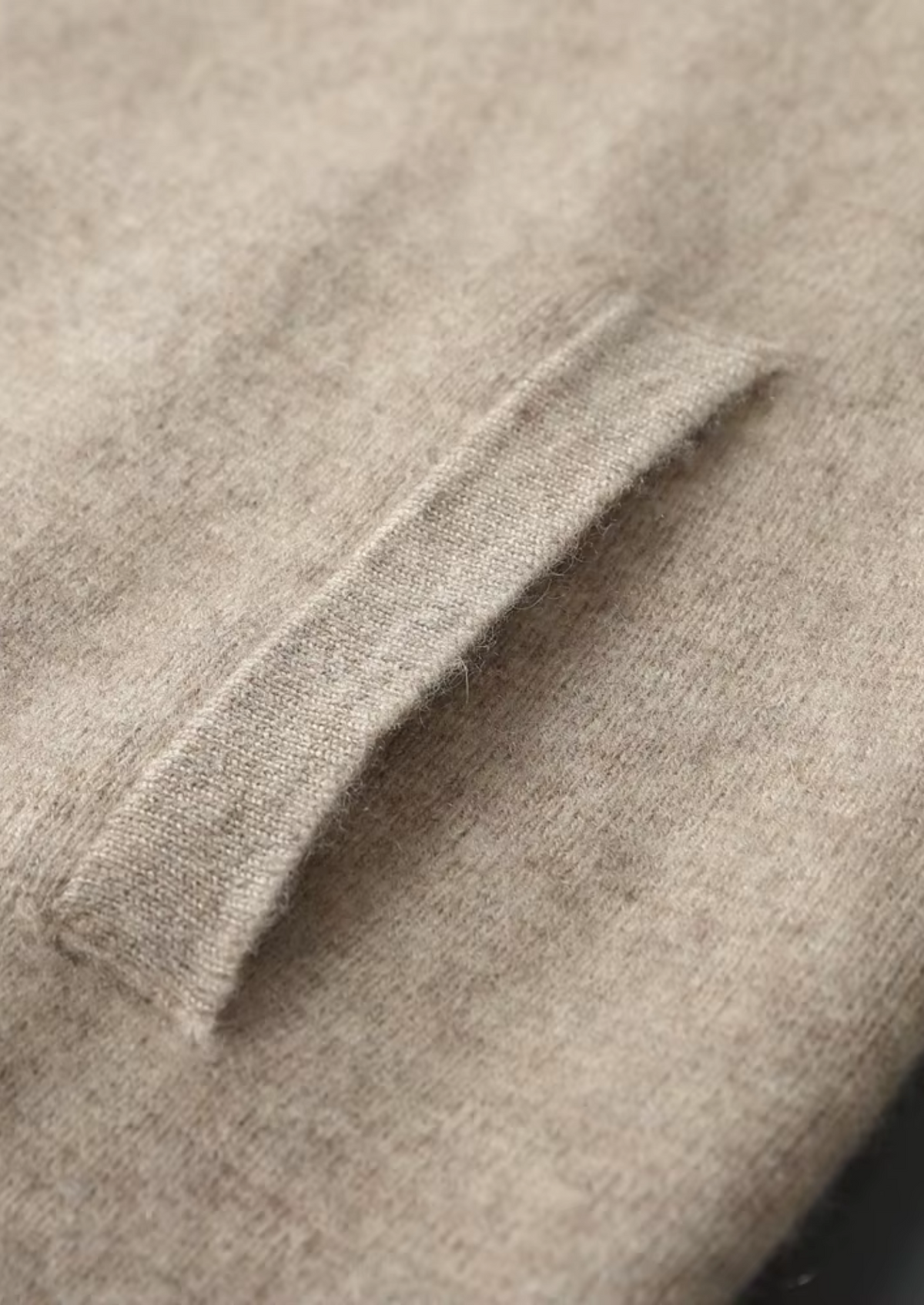 Menswear/Knitwear : Men's Knitted Set - Zip Vest with Round Neck in van Vanda Liamo
