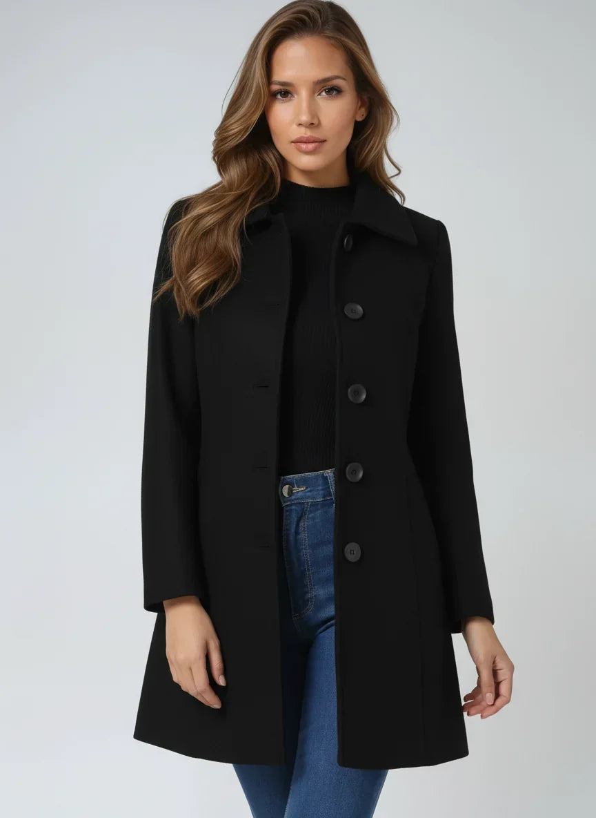 Outerwear : Women's Tailored Coat - Classic Collar with Button Closure in van Vanda Liamo
