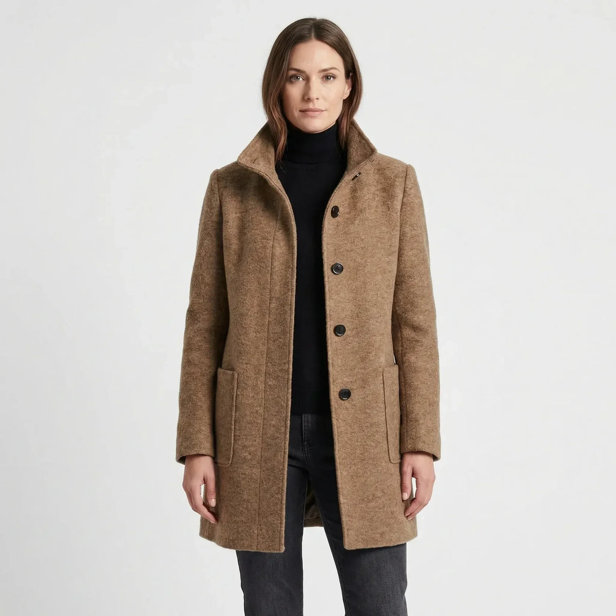 Outerwear : Women's Mid-Length Coat - Stand-Up Collar with Single-Breasted Buttons in Paars van Vanda Liamo