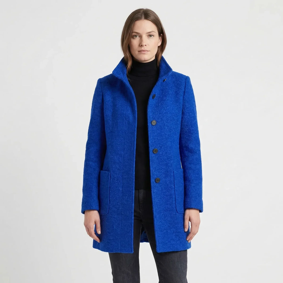 Outerwear : Women's Mid-Length Coat - Stand-Up Collar with Single-Breasted Buttons in van Vanda Liamo