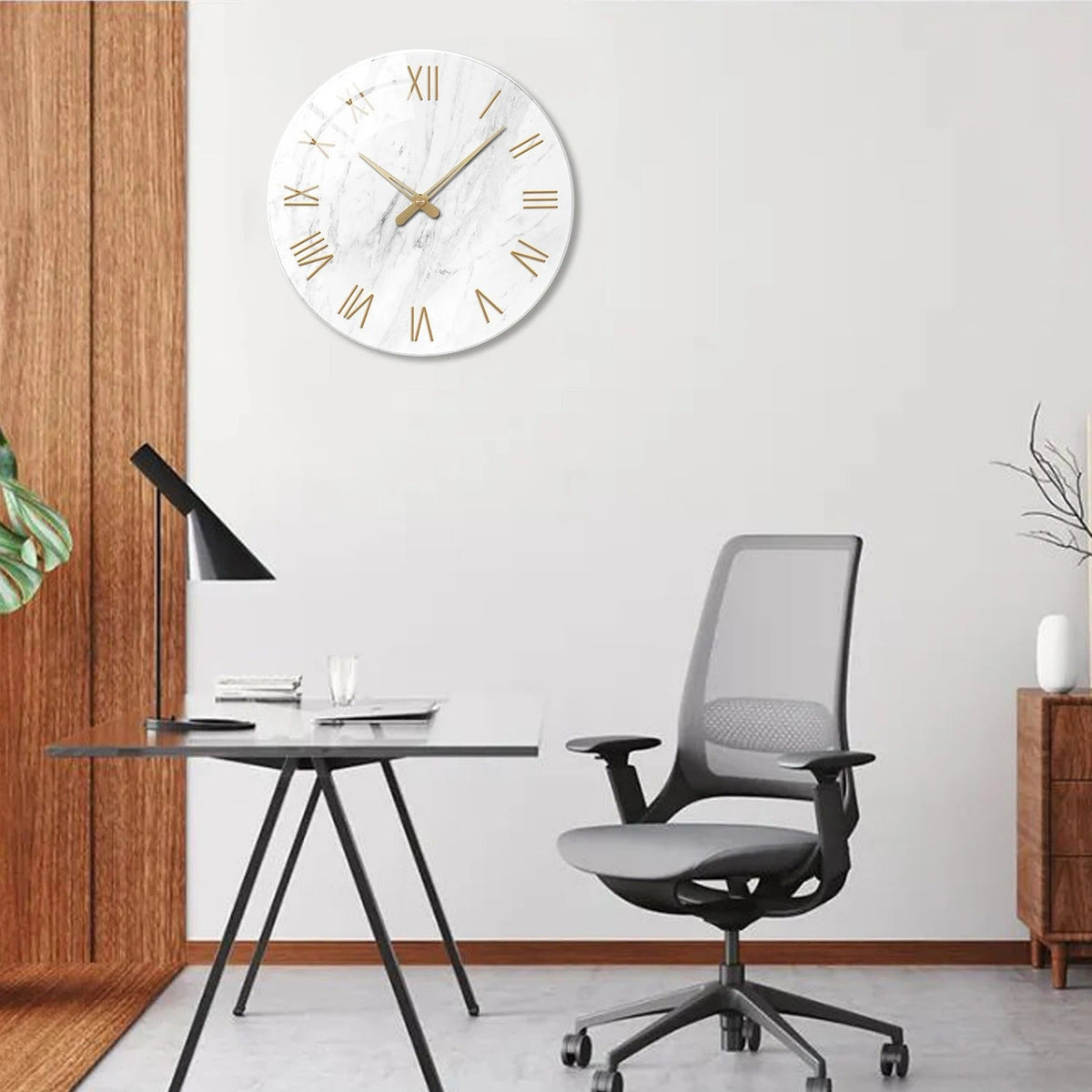 Marble-Effect Wall Clock – Gold Roman Numerals & Classic Elegance