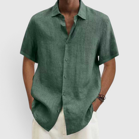 Fashion : Men's Casual Short-Sleeve Shirt - Everyday Button-Up in Green van Vanda Liamo