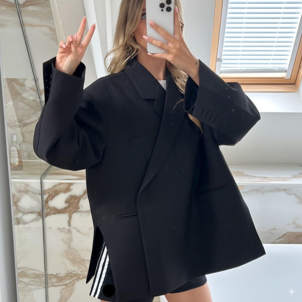 Outerwear : Women's Oversized Blazer - Diagonal Wrap with Lapel Collar in van Vanda Liamo