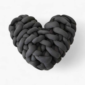 Hjertepude | Hjerteformet pudemot i groft strik til et hyggeligt hjem - €25 : Heart-shaped pillow motif in coarse knit for a cozy home in Grey van Vandaliamo
