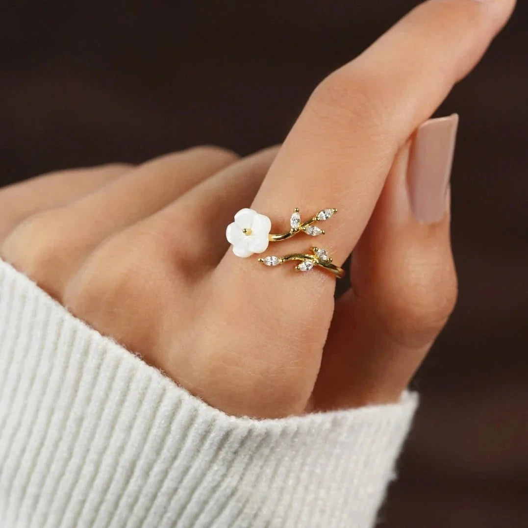Ring : Blossom Ring in van Vandaliamo